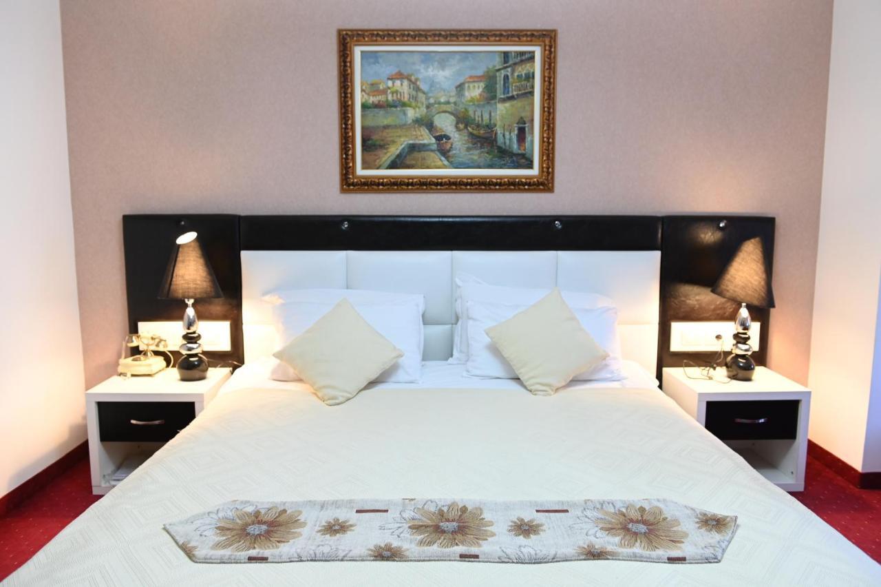 Lezhë Hotel Liss מראה חיצוני תמונה